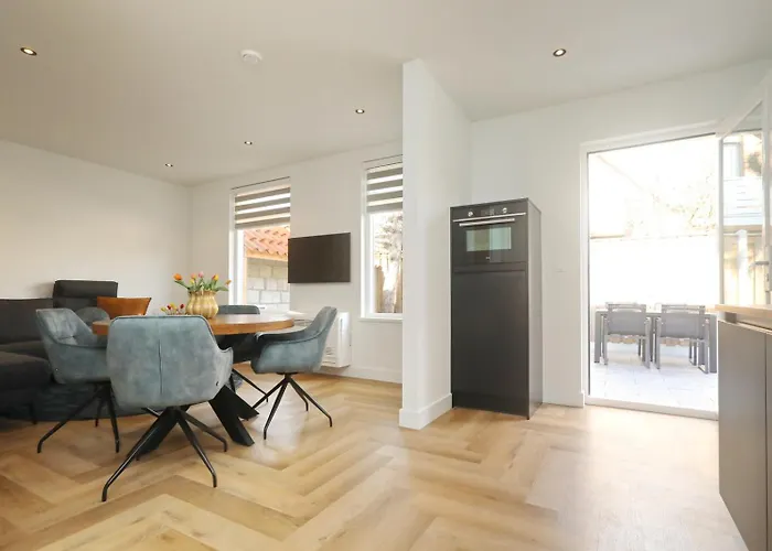 別荘 Steenhof House *