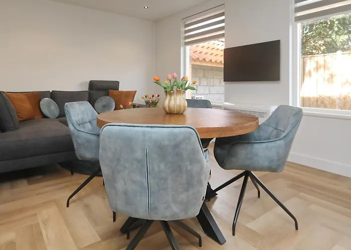 別荘 Steenhof House